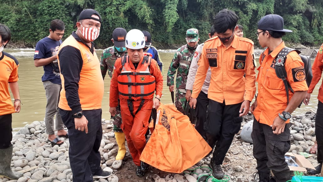 Tak Bisa Berenang, Pekerja Tambang Tenggelam di Sungai Serayu Desa Bantarwaru Madukara