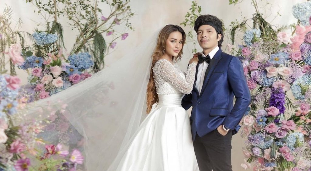 Gaun Prewedding Atta dan Aurel Capai Rp 70 Juta