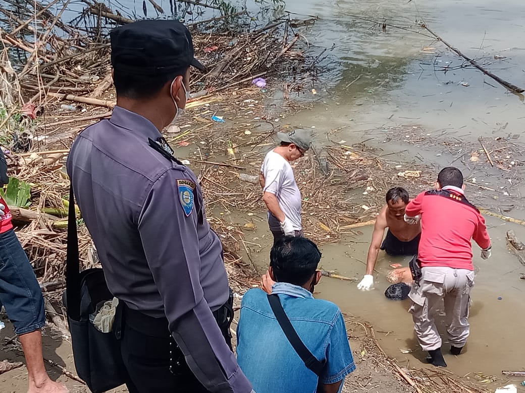 Mayat Laki-laki  Tanpa Identitas Ditemukan di Sungai Serayu Desa Kaliori, Kondisi Luka di Beberapa Tubuh