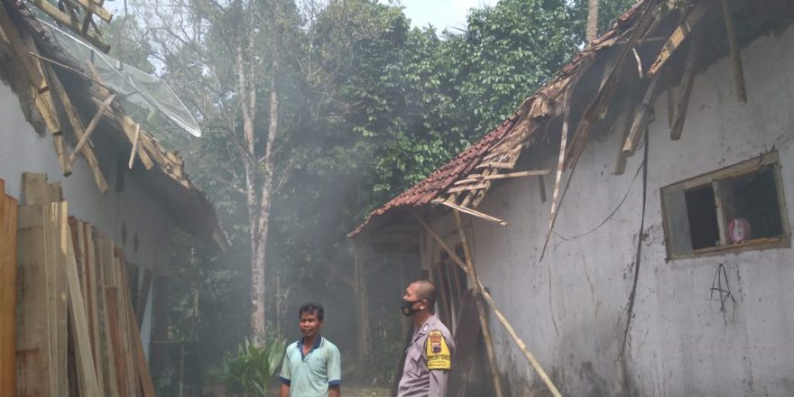 Belasan Rumah juga Rusak di Pengadegan, Diterjang Hujan Disertai Angin Ribut