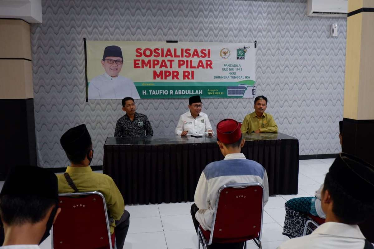 Taufiq R Abdullah Ajak Santri Jadi Agen Penguatan Empat Pilar dengan Mengisi Ruang IT dan Media Sosial dengan 