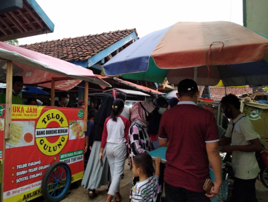 Pasar Desa Disulap Jadi Pasar Takjil di Desa Grujugan Kemranjen