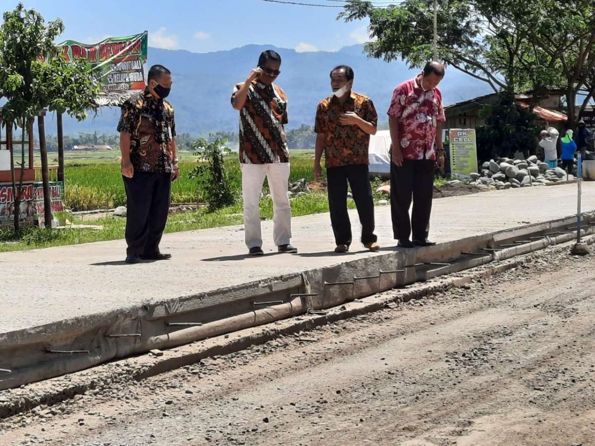 Jalur Pucang - Jenggawur Dirigid Beton