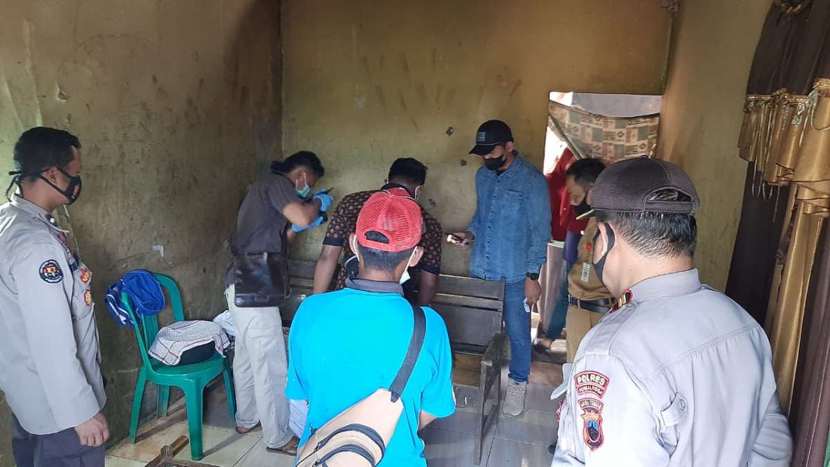 Ayah Bawa Balok Kayu Jengkol, Anaknya Meninggal Tertimpa Kayunya