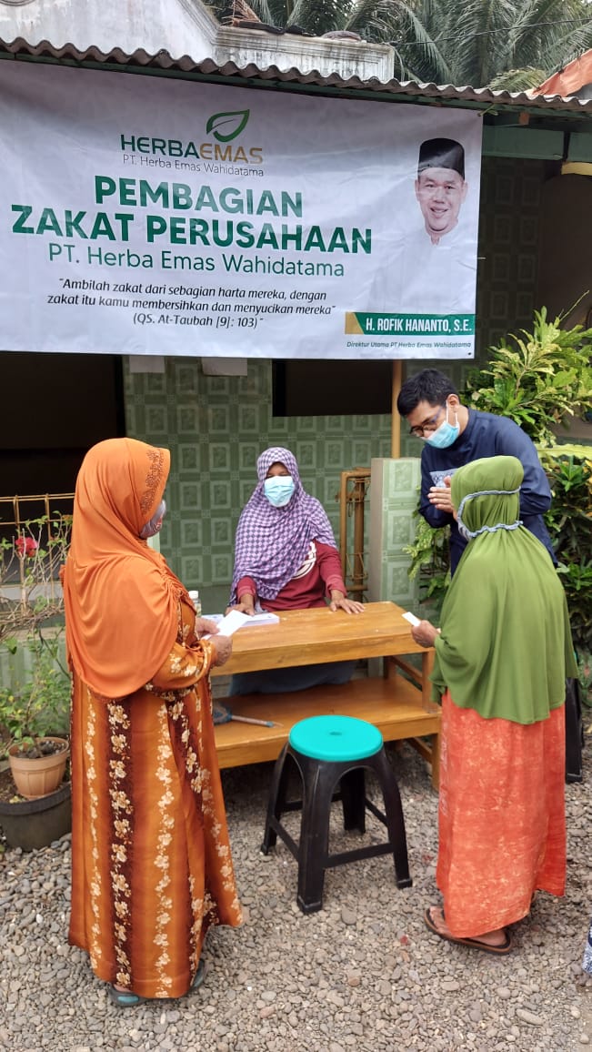 PT HEW Sukses Salurkan Zakat Perusahaan