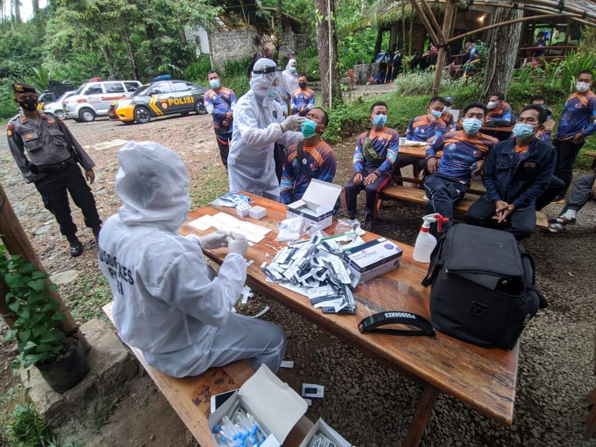 Mau Outbound, Rombongan Asal Cilacap Dibubarkan dan di-Swab Antigen
