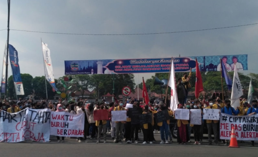 Mahasiswa Serukan Hari Buruh di Banyumas