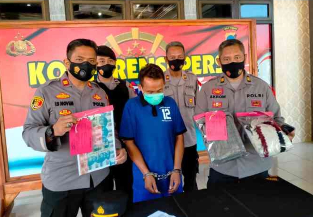 Asal Banjarnegara, Berlatih di Wonosobo, Nyopetnya di Pasar Kajen, Polisi: Latihan 