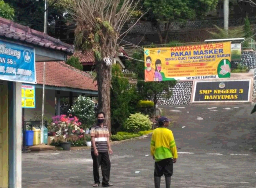 Pasangan Guru Positif Covid  Di SMPN 3 Banyumas