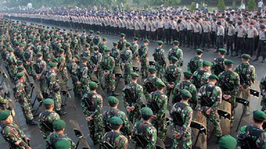 Pasukan TNI-Polri Jaga Ketat Gedung KPK