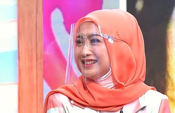 Desy Ratnasari Betah Menjanda, Ini Alasannya