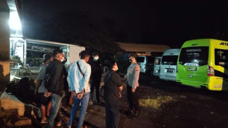 Polisi di Brebes Tindak Belasan Travel Gelap yang Nekat Bawa Penumpang