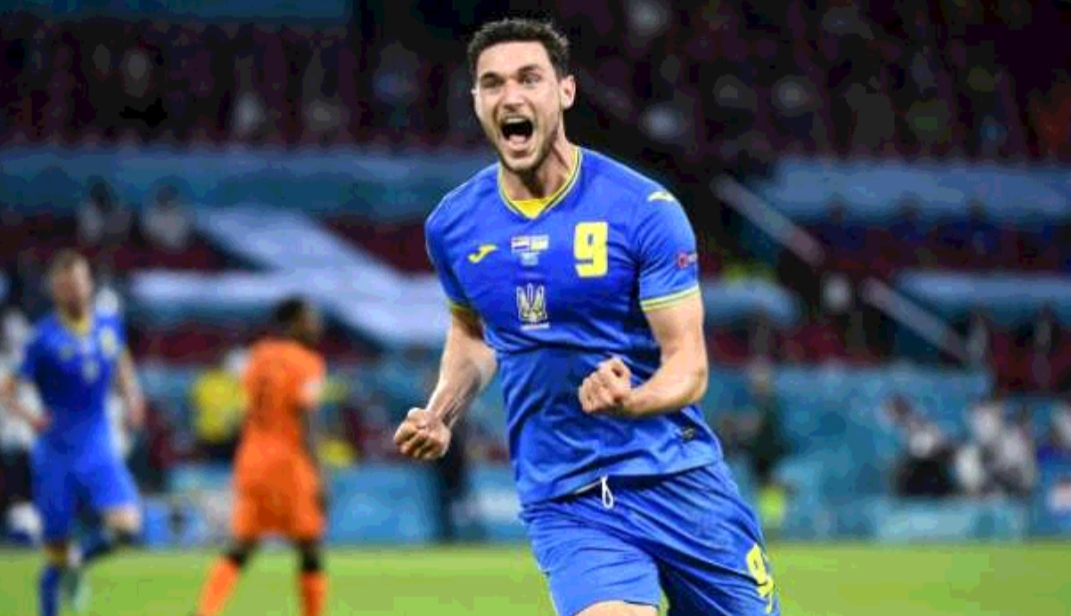 Swedia vs Ukraina - Kuda Hitam Bakal Saling Hantam