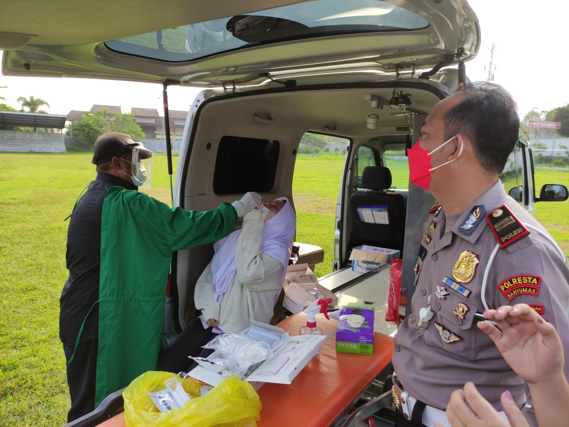 Konvoi Kelulusan di Banyumas, 13 Pelajar Diswab Antigen