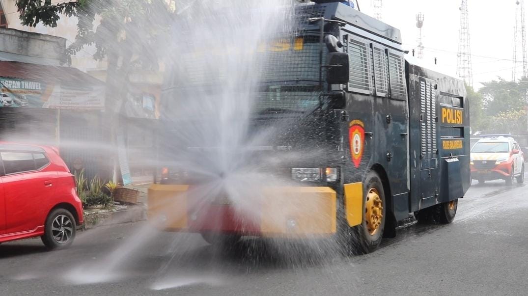 Wilayah Kota Banjarnegara Disemprot Disinfektan