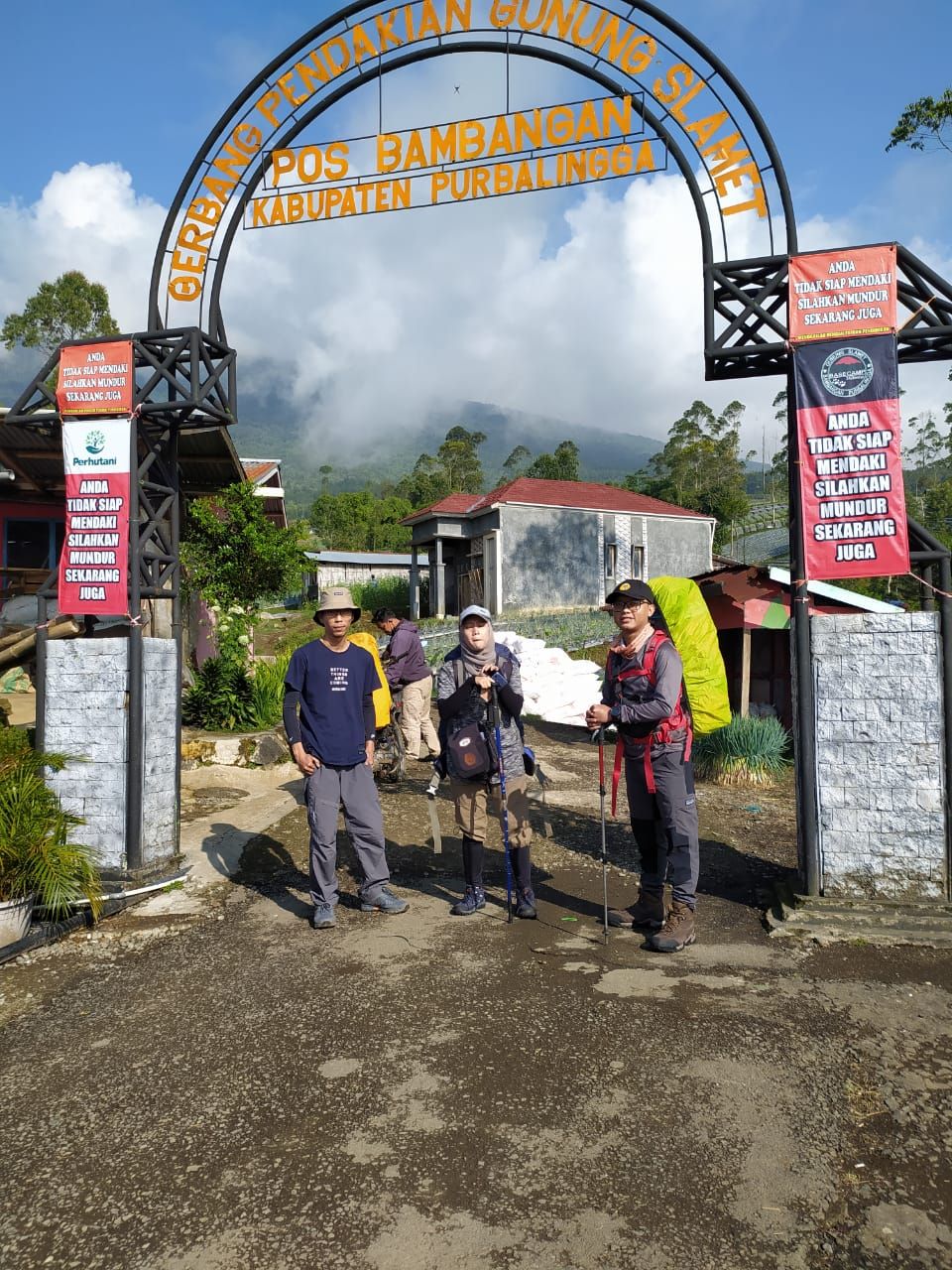 Pendakian Gunung Slamet via Bambangan, Desa Kutabawa Karangreja Ditutup