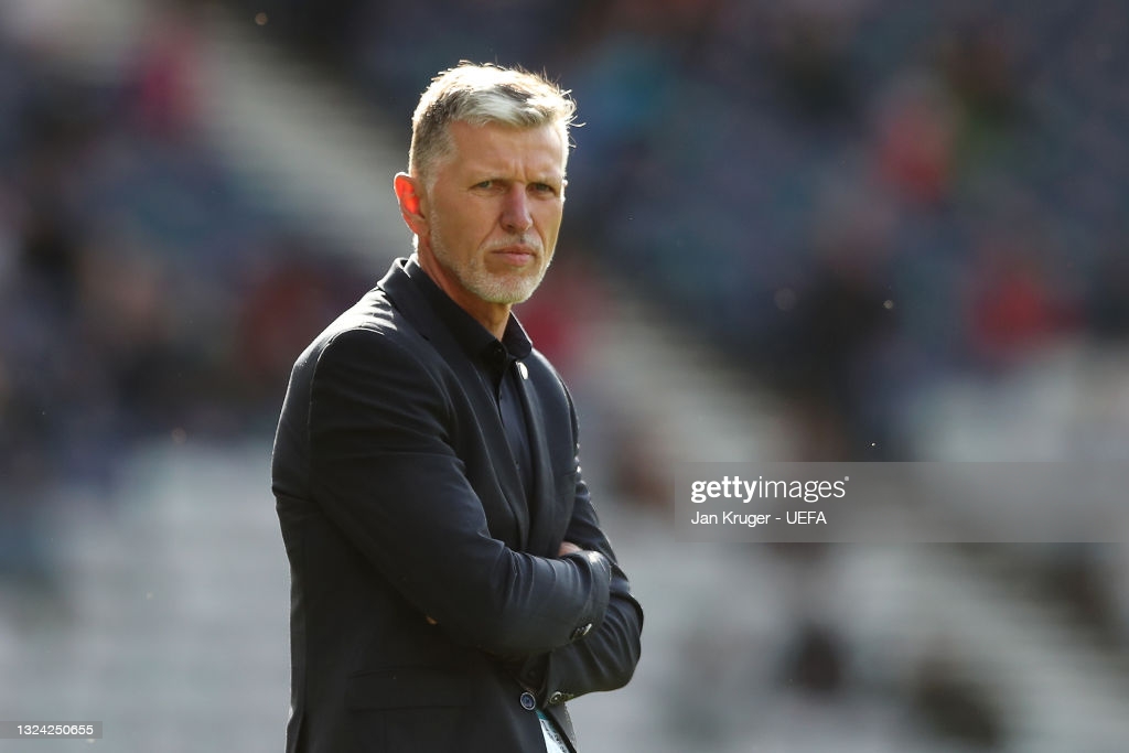 Nanti Malam, Ceko vs Denmark: Kuda Hitam Saling Hantam