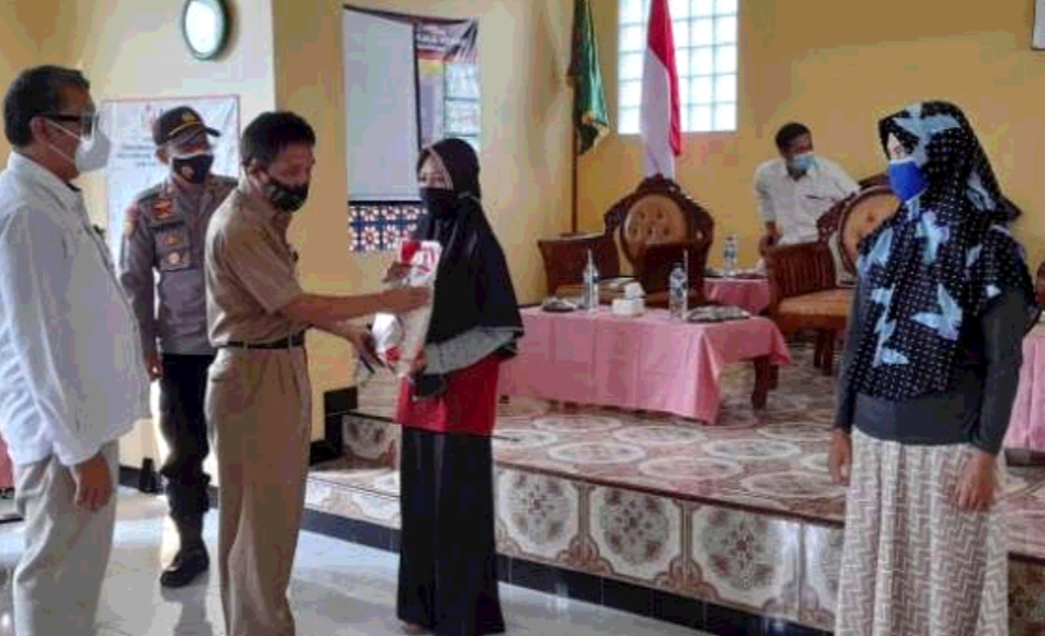 82.470 KK Terdampak PPKM di Banjarnegara Terima Bantuan Beras 10 Kg