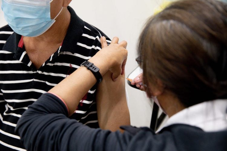 Singapura Bedakan Perlakuan bagi Warganya yang Disuntik Sinovac, Kemenkes Singapura: Vaksin Sinovac Tetap Tida