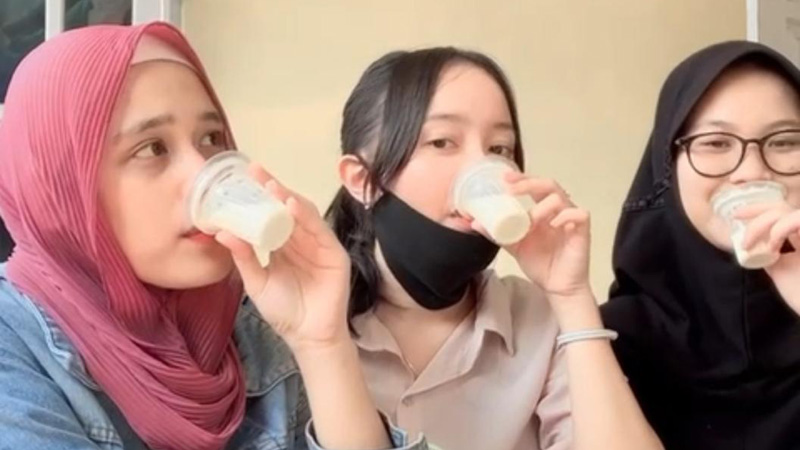 Jawab Tantangan Ganjar Paranowo, Mahasiswa Unsoed Ciptakan Yoghurt Jamu untuk Suplemen Peningkat Imun Pasien C