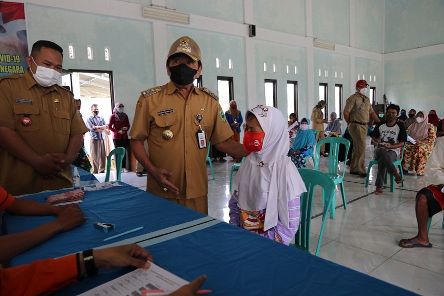 Bupati Banjarnegara Budhi Sarwono Buka Suara Soal KPK, Saat Rumah Digeledah Sedang Salurkan JPS di Wanadadi