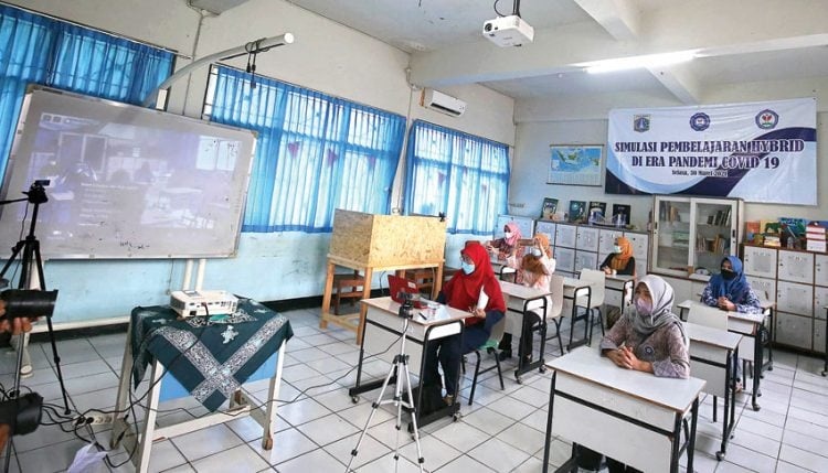 Kemendikbudristek: PTM Terbatas Boleh Buka di PPKM Level 1-3