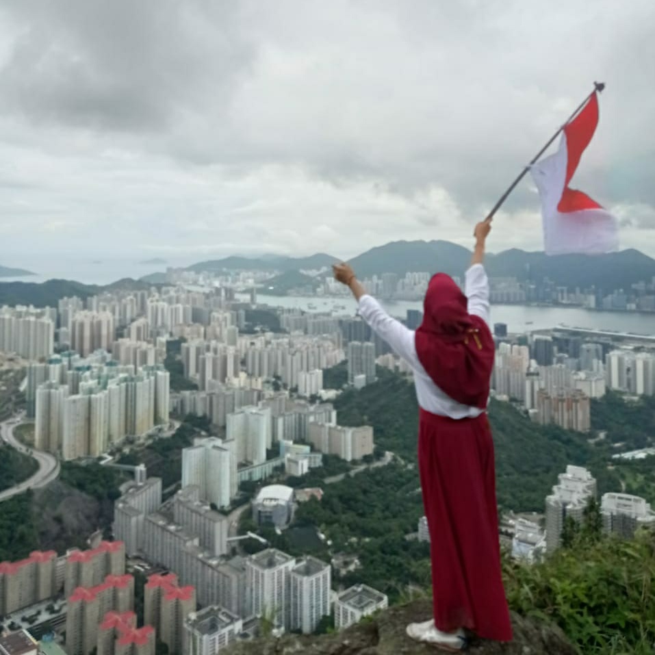 Bendera Merah Putih Berkibar di Gunung Fei Ngo Shan, Hongkong