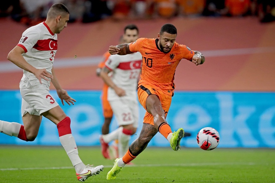 Belanda 6-1 Turki  De Oranje Kokoh di Puncak Klasemen