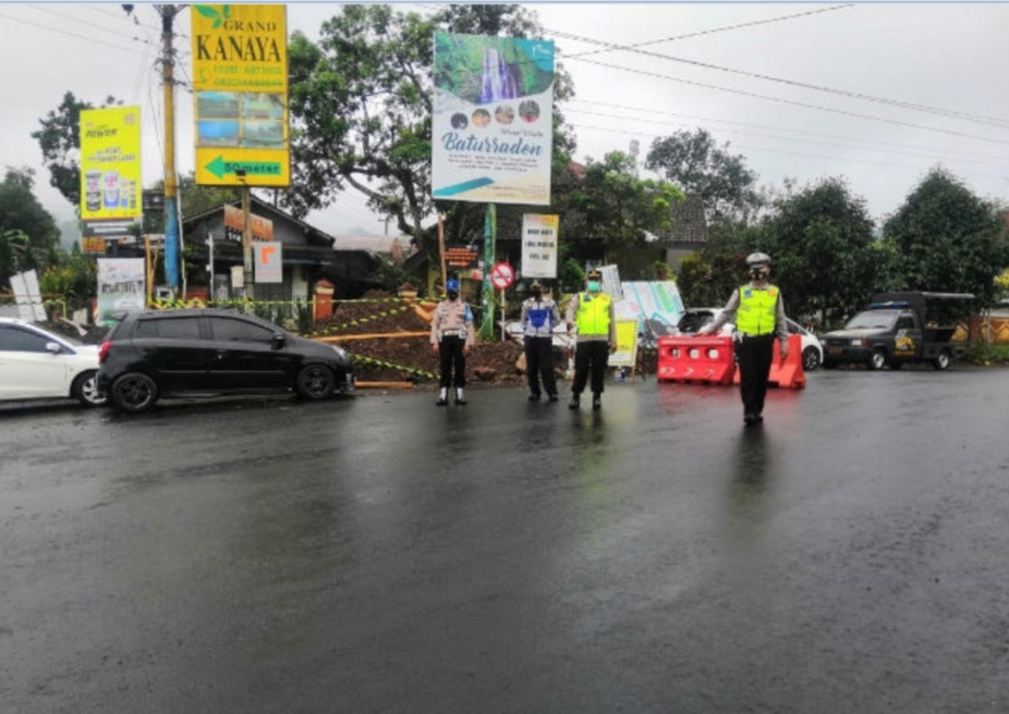 Ratusan Kendaraan Putar Balik Saat ke Baturraden Terkait Penerapan Ganjil Genap, Polisi Berharap Warga Patuh