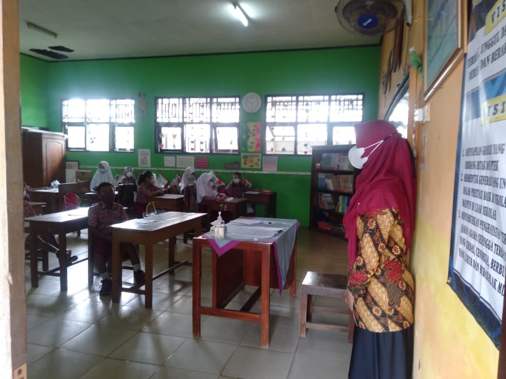 PTM Mulai Diterapkan di Cilacap, SD Dibagi Dua Sesi, SMP Tiga Sesi