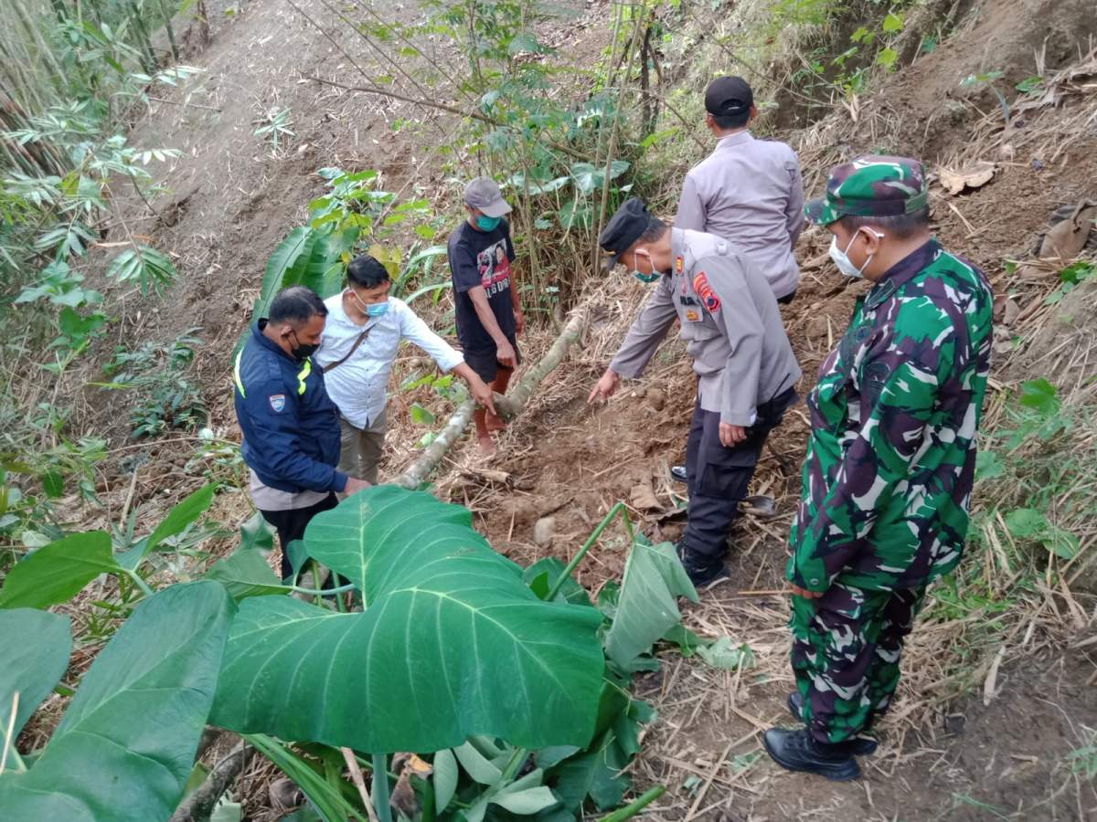 Pencari Rumput Asal Pejogol Cilongok Ditemukan Meninggal, Diduga Terperosok dari Tebing Setinggi 10 Meter