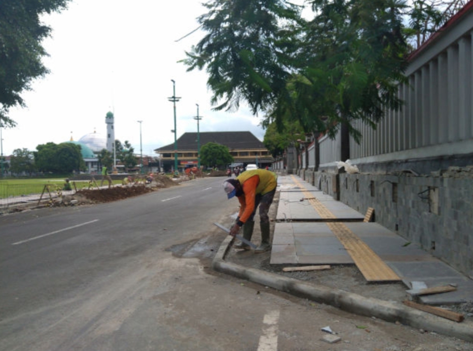 Tradisional, Wajah Baru Alun-Alun Purwokerto Akhir Oktober, Adopsi Jalan Malioboro