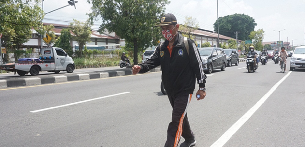 Penuhi Nadzar Lolos PPPK, Guru Honorer Jalan Kaki Klaten-Yogyakarta