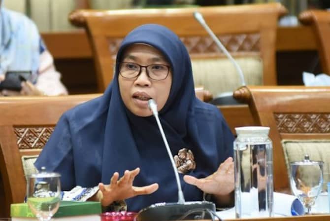 Giliran Komisi IX DPR RI Meminta Pemerintah Mengkaji Ulang Anak Boleh Masuk Mal