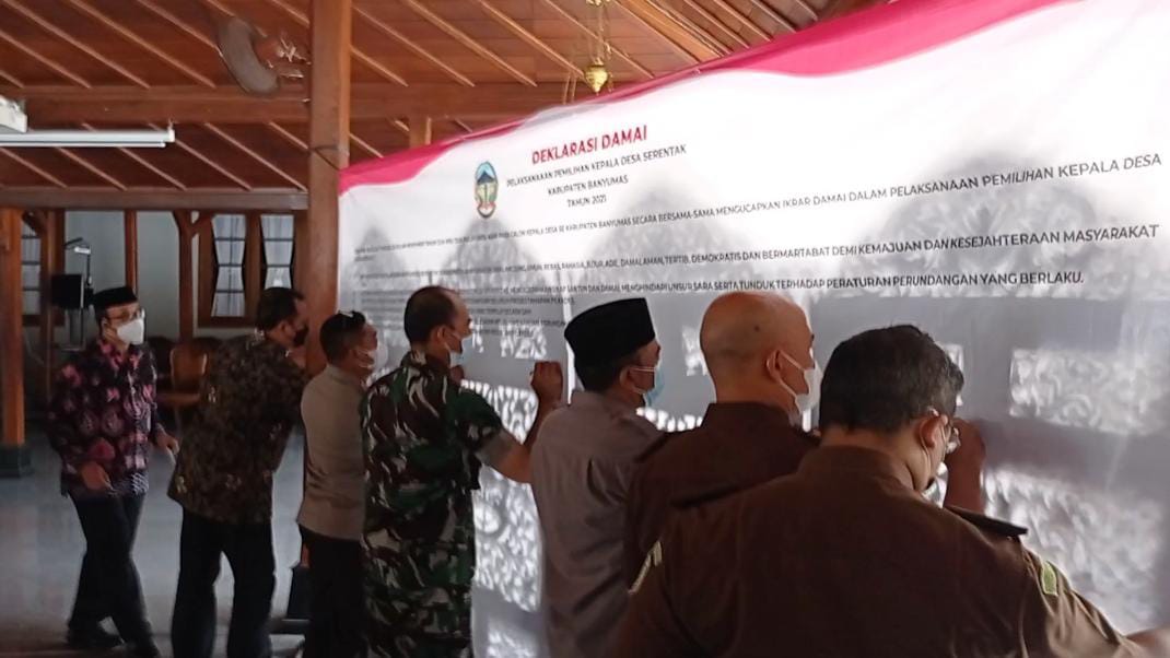 Deklarasi Damai Pilkades Serentak, Bupati Banyumas: Demokrasi Sehat, Santun Untuk Tujuan Ibadah
