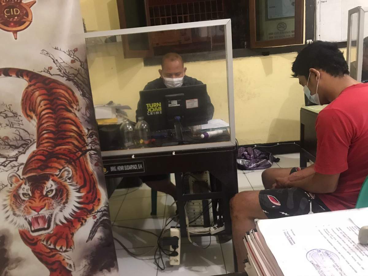 Polisi Bekuk Jambret yang Beraksi di Arcawinangun