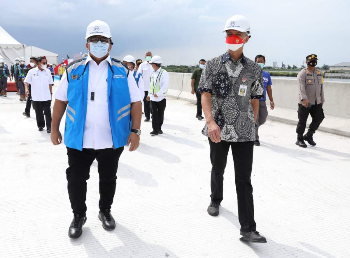 Ganjar Cek Proyek Tol Semarang-Demak Seksi II, Target Selesai 28 Oktober 2022