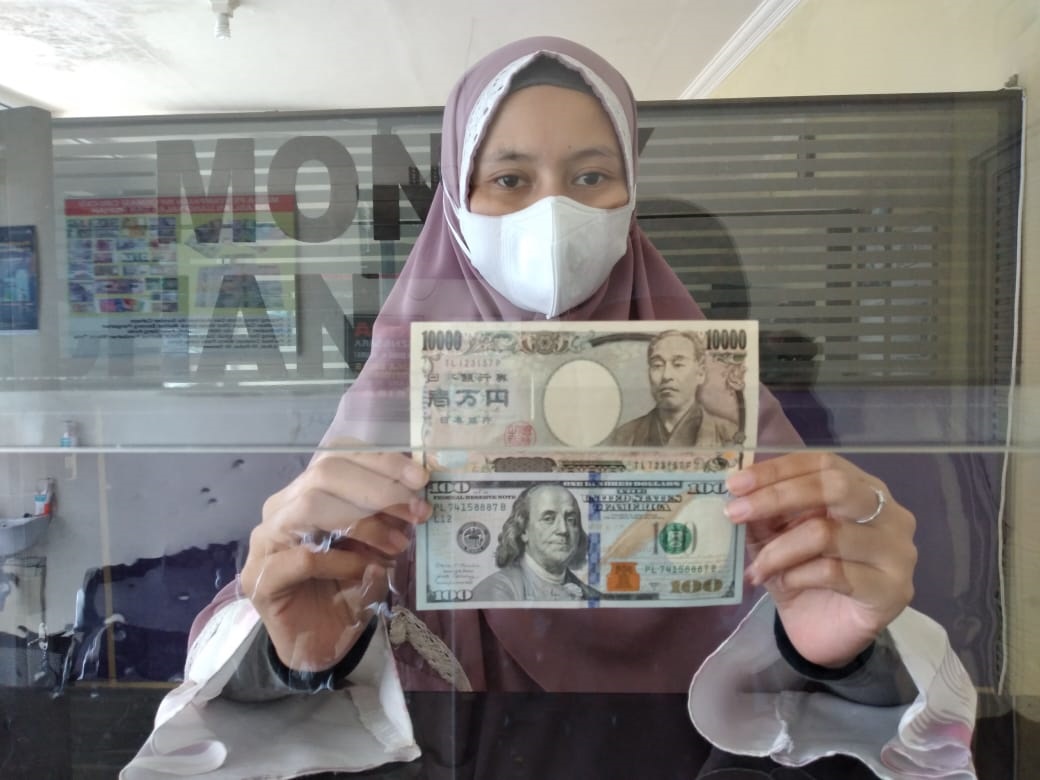 Penukaran Mata Uang Asing Naik 30 Persen di Money Changer