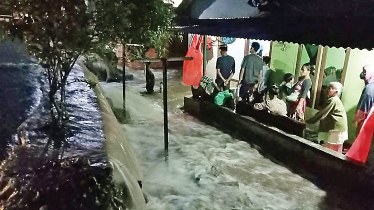 BMKG: Pekan Ini Masih Ada Potensi Cuaca Ekstrem