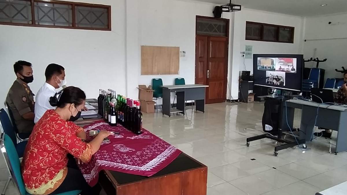 Terdakwa Penjual Miras di Banjarnegara Divonis Pidana Kurungan Dua Bulan dengan Masa Percobaan Empat Bulan