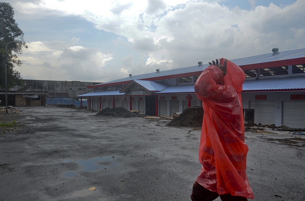 Tahun Baru Gedung Baru Bagi Pedagang Pasar Pon, Terapkan Sistem Zonasi, Kapan Dipindah?