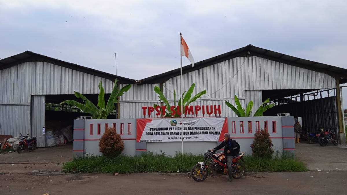 Kurangi Residu, Karyawan TPST Sumpiuh Diminta Lembur