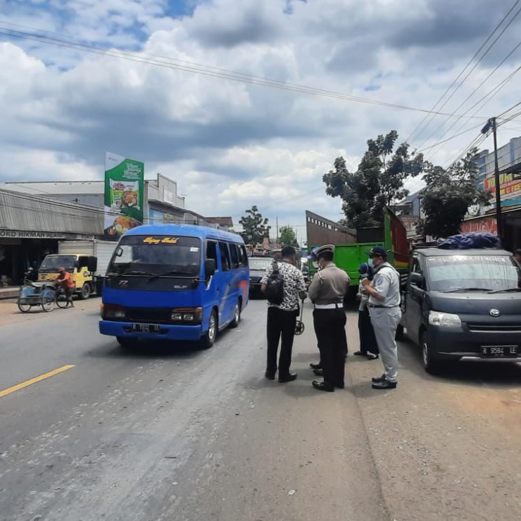 Kurang Dari 24 Jam, Jasa Raharja Serahkan Santunan Korban Laka Beruntun di Cilongok