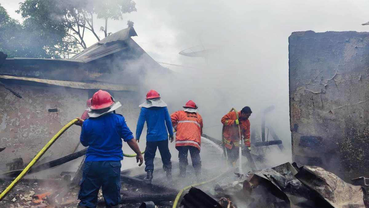Lupa Matikan Kompor, Rumah Terbakar di Jompo Kulon