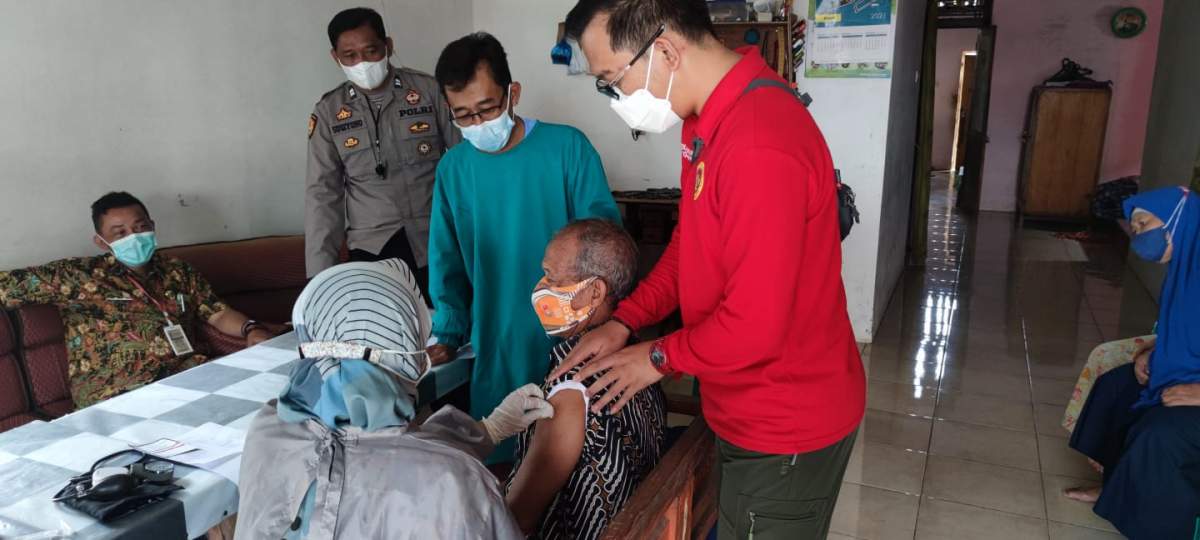 Binda Jateng Laksanakan Vaksinasi di Enam Kabupaten