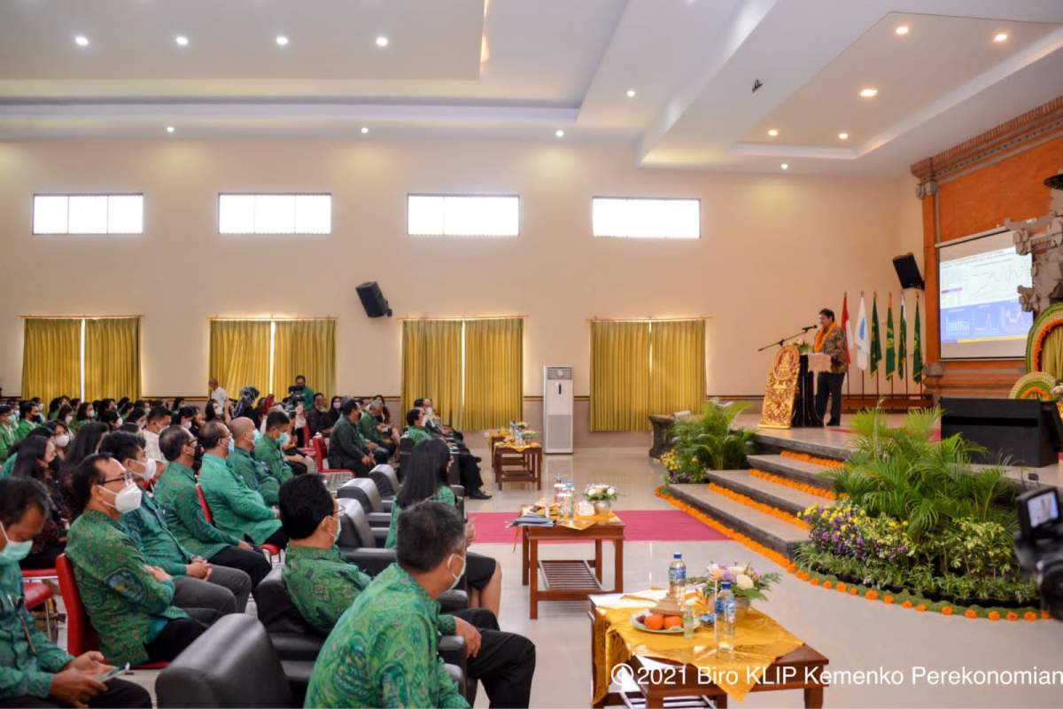 Airlangga Sebut Perguruan Tinggi Berperan Besar dalam Peningkatan Kemampuan Digital dan Jiwa Wirausaha Generas