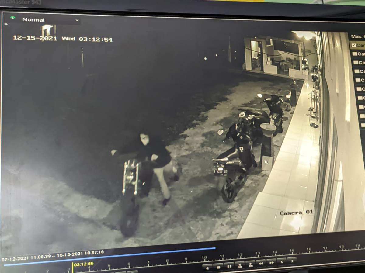 Maling Motor di Kos Sumampir, Sempat Terekam CCTV