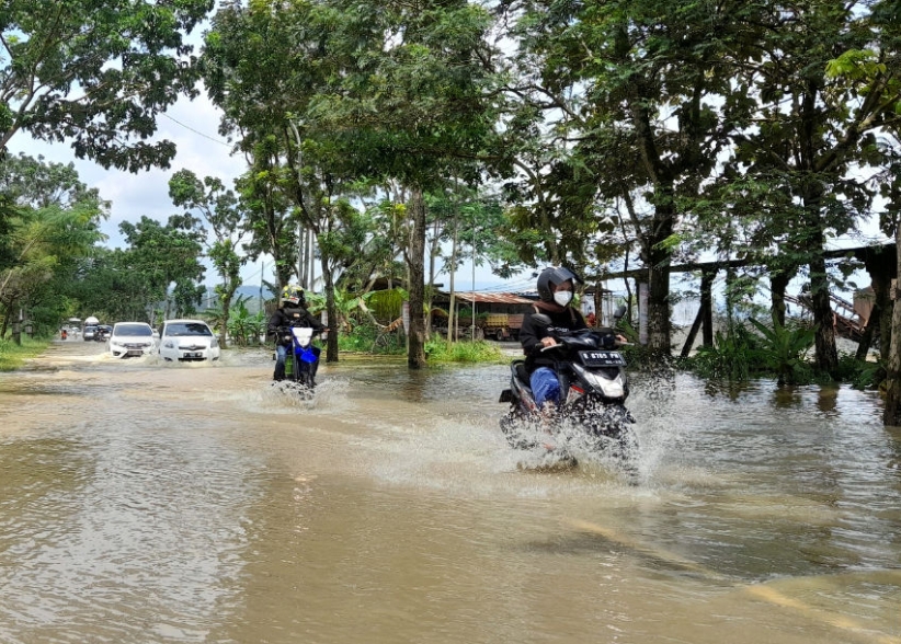 Sungai Tipar Kebarongan Meluap, Dua Dusun di Mujur Kroya Tergenang Air
