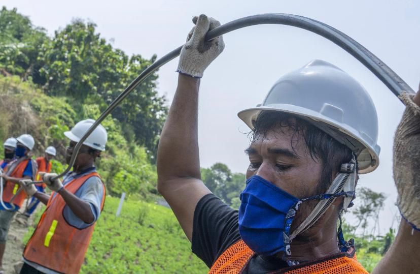 Axiata dan XL Axiata Lakukan Penandatanganan Perjanjian Jual Beli Saham Bersyarat untuk Mengambilalih 66,03 Pe