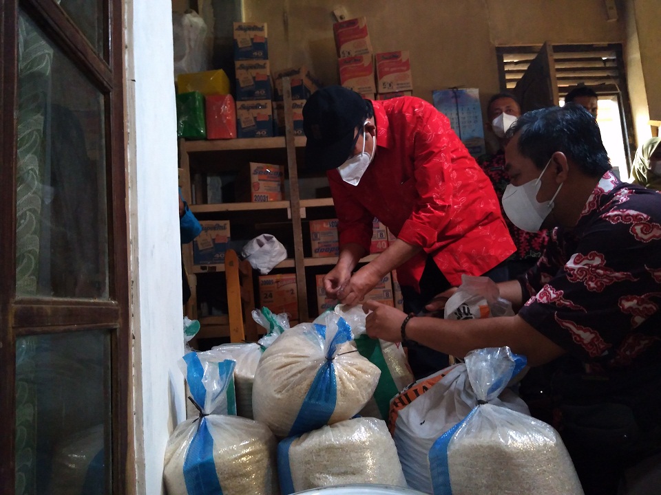 Temuan Beras Berbau Apek Program BPNT di Banyumas Dievaluasi dan Akan Dilaporkan Kementerian
